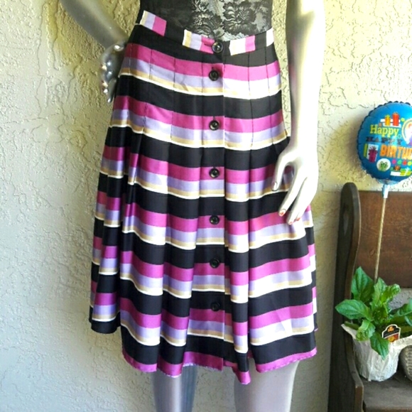 Emma James Dresses & Skirts - Emma James Petite Pleated Striped Silky Skirt Size 6P